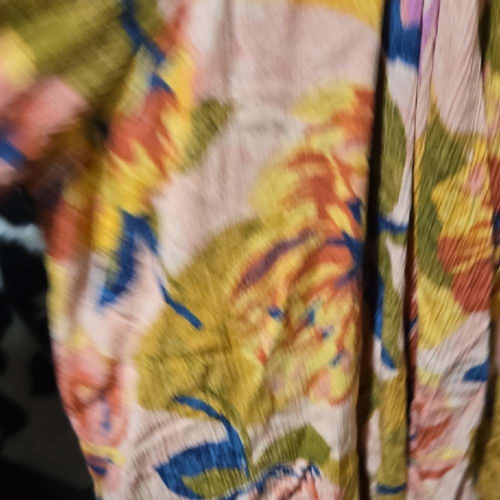 Terra & Sky Multicolor Floral Blouse - Picture 6 of 6
